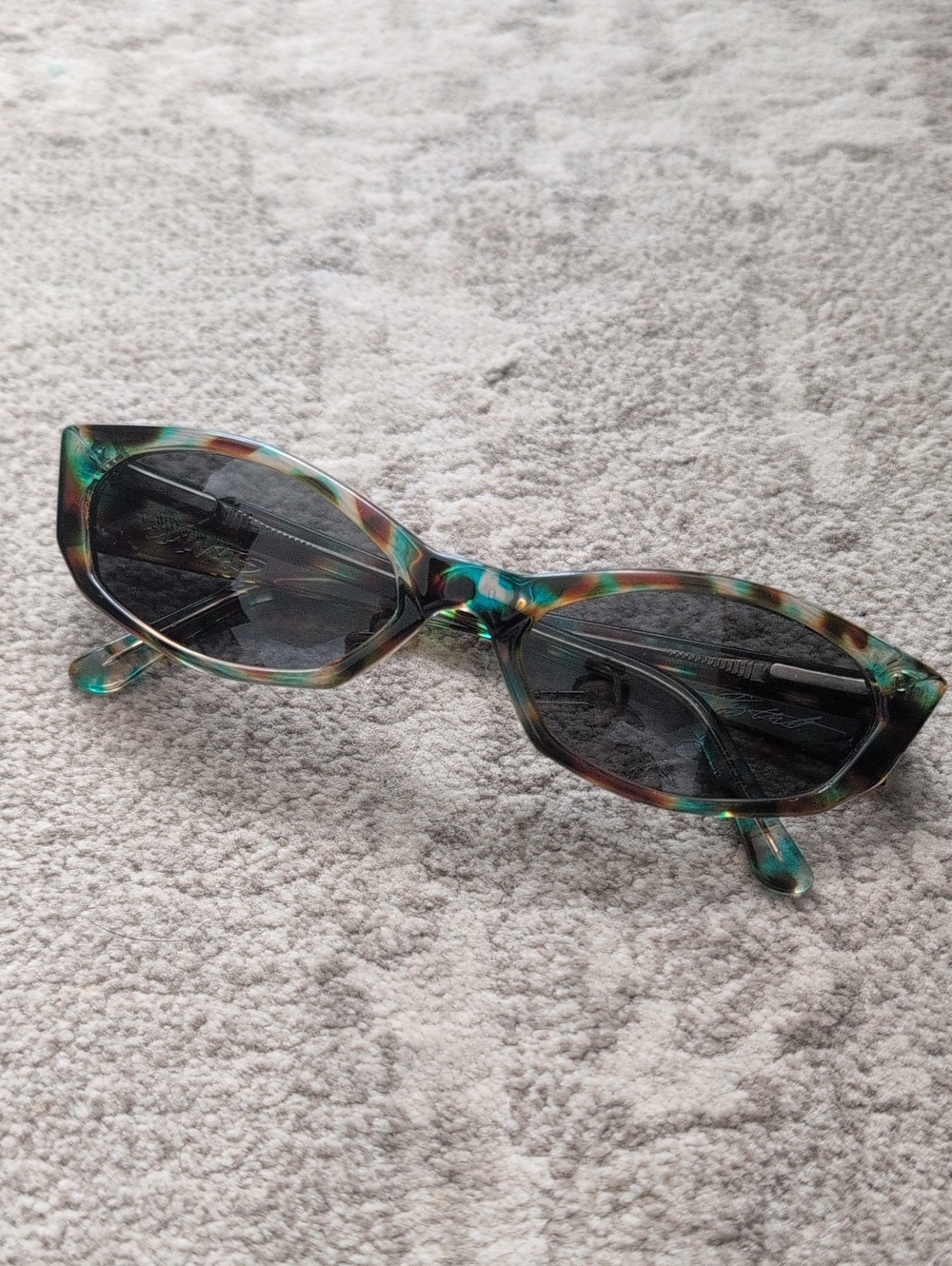 Vintage RARE- Arnette Mantis sunglasses